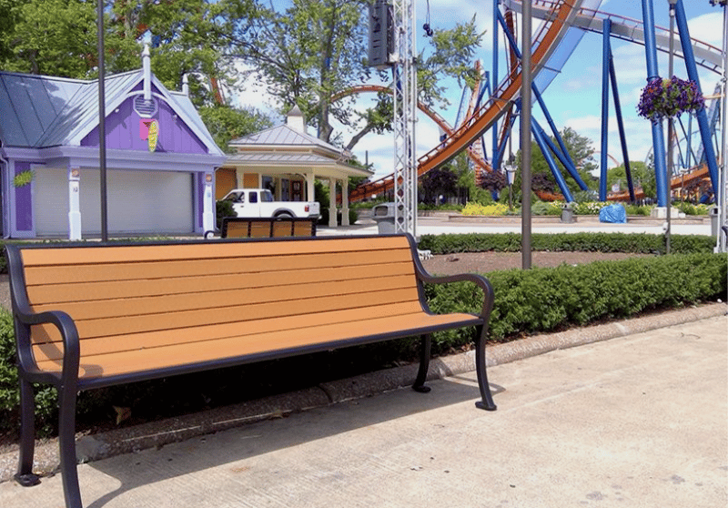 Amusement Parks & Entertainment